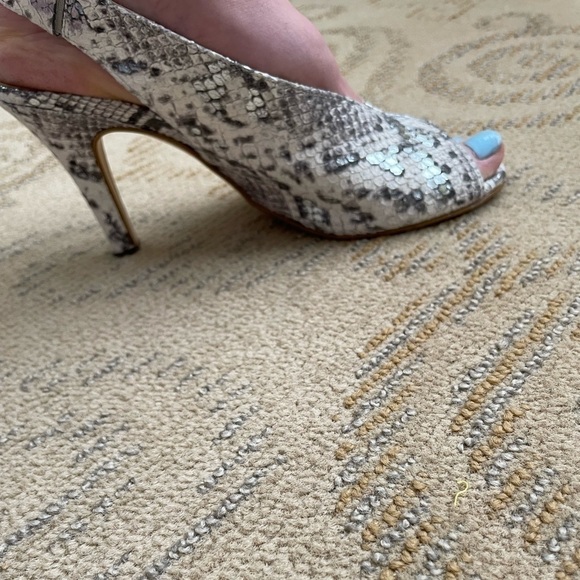 𝅺Paul Green Snake Pumps - Picture 4 of 9